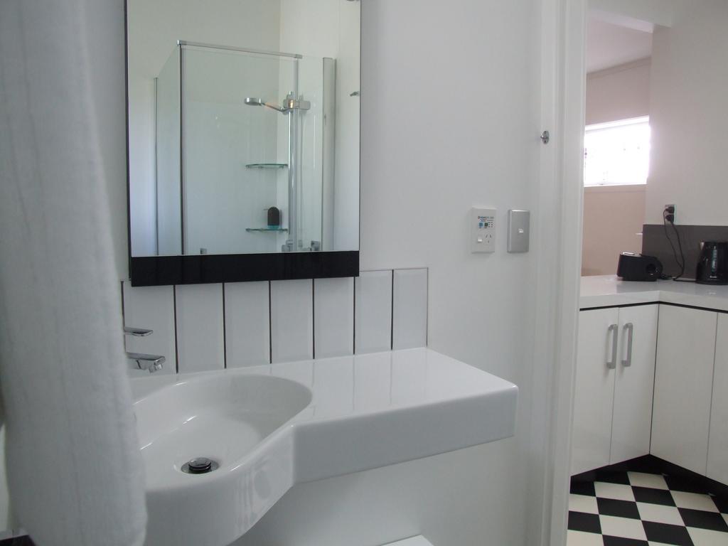 The Quiet Quarter Bed and Breakfast Όκλαντ Δωμάτιο φωτογραφία